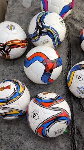 Bóng Đá Bách Hiền CM 3 Lớp-Da PVC Khâu Tay Chắc Chắn Chính Hãng(Tặng Kim + Lưới)