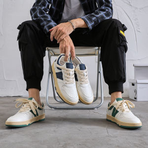JAKARTAWHOLESALE [COD] 113943 Sepatu Sneakers Fashion Sport Running Shoes Sepatu Tali Sepatu Pria Kasual Anti Slip Nyaman Dipakai