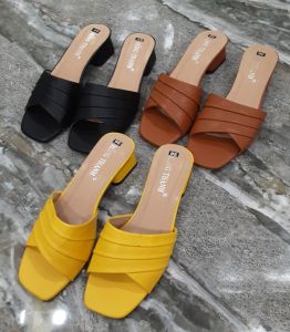 dép quai ngan nữ dép thời trang nữ chất liệu quai da mềm đế có lót lớp tẩy mềm mang êm chân đế cao 4 cm size từ 35-40.