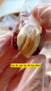 1KG Táo đỏ Tân Cương kẹp sữa Lạc Đà nhân hạt điều loại ngondate luôn mới