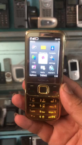 Nokia 6700 gold