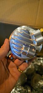 Nắp tròn CNC Nắp cam CNC 3D có ống thông hơi và cảm biến nhiệt Fi cho xe Wave / Dream (có đầu cos)