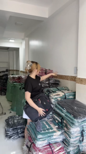 Cặp đa năng học sinh các cấp màu đen cơ bản thêu hoa Origin