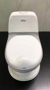 [ 76503-Nuby ] Bồn vệ sinh thu nhỏ cho bé có âm thanh xã nước tặng kèm 02 cục pin AAA