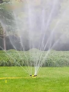 360° Auto‑Rotate Lawn Sprinkler Tandem Garden Irrigation Gear