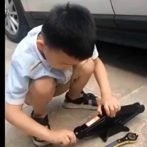 KANGBAN  ประแจ ขันแม่แรง ด้ามโยก ด้ามขัน แม่แรงยกรถยนต์ Labor-saving wrench