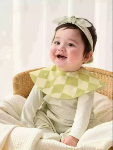 SHI YUE JIE JING | Rotatable Baby Bib