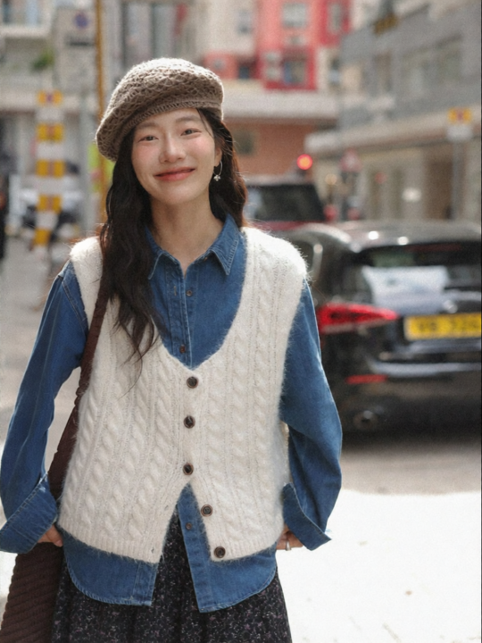 Mixd | เสื้อกั๊กถักวูลสีขาวสำหรับฤดูหนาว 适合小个子和可外穿 | Lazada.co.th