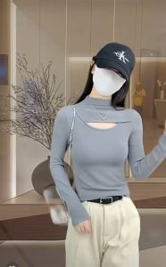 เสื้อคอเต่า แต่งเว้าอก ผ้านุ่ม สีพื้น แต่งเว้าตรงอก ผ้านุ่ม ยืดหยุ่นดี แมทซ์ได้หลายลุค เสื้อครอป #088