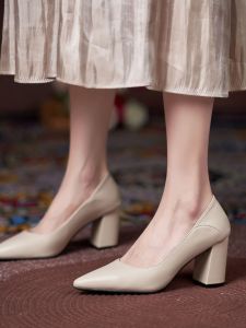 รองเท้าส้นสูงส้นกว้างเท้าสบาย ผู้หญิง รองเท้าขนาดใหญ่รองเท้าเดี่ยวเดินทางมืออาชีพรองเท้าสีลึกปากบาง