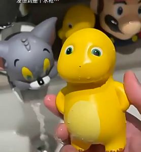 Mainan Pistol Air Kuning Nailong Dinosaurus Cinnamoroll Kuromi  Pistol Air Mainan Aman Tidak Berbahaya Anak