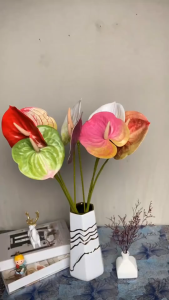 Dekorasi Rumah! Bunga Anthurium Sintetis Halus Panjang 60 cm Kain Premium Tidak Mudah Pucat