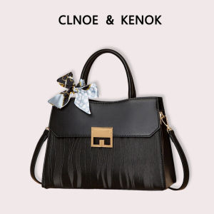 Stylish Auspicious Red Genuine Leather Handbag