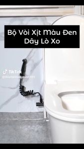 Bộ vòi xịt rửa bồn cầu xịt vệ sinh nhựa ABS Đen nhám - Bộ Đầu xịt + cài trụ đen + dây lò xo đen