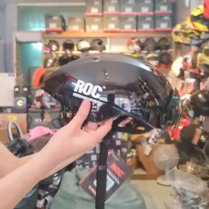 Nón thể thaoNón xe đạp ROC R18 kèm kính và túi đựng siêu đẹp