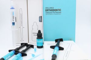 Light Cure Adhesive for Orthodontic - High Bonding Strength - Standard Kit (Orthodontic Paste 4g*3, Orthodontic Liquid 6ml*1, 37% Etching Gel 5ml*1) - Intro Kit (Orthodontic Paste 4g*1, Orthodontic Liquid 3ml*1, 37% Etching Gel 5ml*1) - Humanized Design