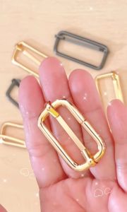 ตัวเลื่อนปรับสายกระเป๋า ใช้ปรับสายกระเป๋าให้ยาวสั้นได้ ใช้ในงาน DIY ราคาต่อชิ้น