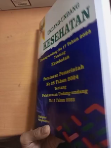 UNDANG - UNDANG KESEHATAN NO 17 TAHUN 2023 - PERMATA PRESS