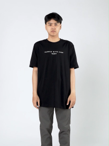 3Second Kaos Pria Lengan Pendek Regular Fit Katun Handle With Care OL-C170525