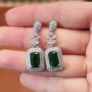 Huitan Women Dangle Earrings Flower Design with Green/White Cubic Zirconia New 2023 Wedding Trendy Accessories Party Jewelry