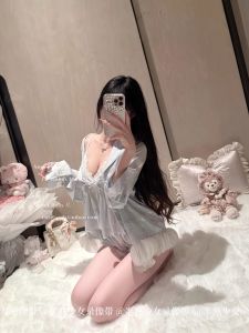 ชุดนอนผู้หญิง Cutelamb Dream Butterfly ชุดนอนแขนยาวผ้าไหมน้ำแข็ง ชุดนอนฤดูใบไม้ผลิและฤดูร้อน ชุดนอนผ้าไหมน้ำแข็งสีพื้น ชุดนอนสี่ชิ้น