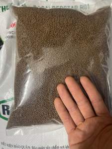 1 Kg Thức Ăn ( 2.0 mm ) Cho Cá vàng Màu Cá ba đuôi Cá koi mini  cá sặc gấm cá Trâm Ớt mini tam giác vây xanh notho ngựa vằn cá Otto Ngọc trai cá Hồng Két cá Thanh Ngọc cá tai tượng cá lóc cá trê…. Và các loại cá kiểng cần ăn thức ăn hạt nhỏ