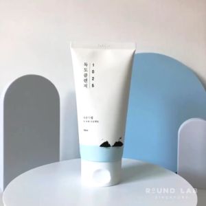 ROUND LAB 1025 Dokdo Cleanser 150ml น้ำนมทำความสะอาด โฟมล้างหน้า ผลิตภัณฑ์ทำความสะอาดผิวหน้า ช่วยขจัดสิ่งสกปรกจากเมคอัพ