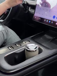 FLAME LIGHT | Automatic Extinguishing Rotate Open Close Ashproof Car Ashtray