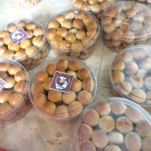 kue nastar wisman 600 gram dalam stoples/kue kering/kue lebaran