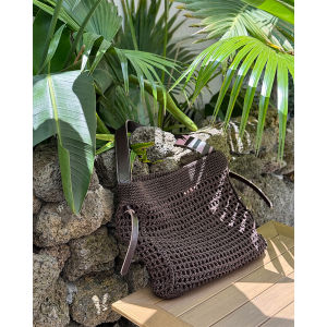 Large Capacity Tote Bag Woven Leather Crossbody Bag for Beach Vacation Commuting Soft Handle Polyester Lining Magnetic Buckle