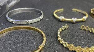 Luxury Shiny Full Zircon Open Bangle Bracelet for Women Exquisite Stainless Steel X Design Wedding Party Jewelry Gift