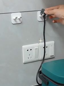 3/5Pcs White Plug Storage Hooks Wall Mounted Power Plug Storage Rack Self Adhesive Hanging Hanger for Electric Rice Cooker Plug Nail-Free Kitchen Power Plug Socket Holder Home Office Multifunction Hooks