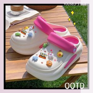 QDshop จัดส่งไวทั่วไทย รองเท้ารัดส้นหัวโตผู้หญิง ทรงสวย น้ำหนักเบา ใส่สบาย มีให้เลือกถึง 4 สีสวยๆให้ซื้อ บอกเลยว่ารุ่นนี้น่ารักคาวาอี้ทุกสี สาวๆท่านไหนที่ชอบรองเท้าทรงนี้ไม่มีไม่ได้แล้ว รีบสั่งด่วนๆเลยน้า