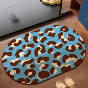 VIKAMA Oval Pink Leopard Print Bath Mat Fashion Animal Skin Pattern Non‑Slip Absorbent Floor Mat for Bathroom Home Decor