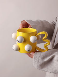 BHM Ceramic Smile Face Mugs Cute Couple Coffee Cups High Aesthetic Value Gift for Girls No Lid 270ml Capacity Dining Utensils