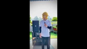 Loa Kéo Điện Cao Cấp MTMAX BK104 PRO 5 Trong 1 – Sự Đột Phá Mới Trong Thiết Kế MTMAX Tích Hợp Micro Vang Cơ Nâng Tiếng Cục Đẩy Công Suất 2000W