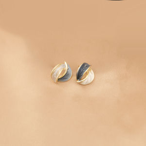 Asymmetric Color Block Leaf Ear Cuffs Womens Fashion Small Size Unique Style No Piercing Required Mosquito Coil Tray Clip-On Earrings