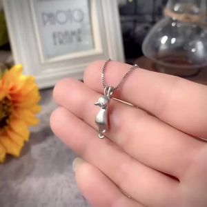 Huitan Cute Cat Necklace Women Black /White Animal Pendant Y2K Neck Accessories Daily Wear Party Trendy Jewelry Fancy Gift