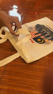 OLEH - OLEH BALI ISLAND TOTE BAG WANITA/TAS KANVAS BLACU lucu dan aestetik UKURAN 30x40cm