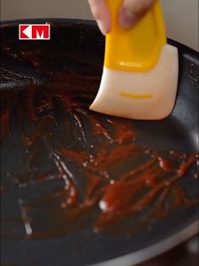 【iMall】Silicone Spatula Oil Stain Cleaning Scraper Pan Pot Dishes Butter Cream Sauce Jam Scraper Spread Baking Kitchen