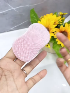BECORATE Mini Finger Silicone Face Brush Bath Brush Soft Deep Cleansing Makeup Remover Skin Care