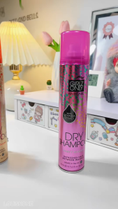 Xịt gội khô phồng tóc hương nước hoa thơm ngát Girlz Only Haircare Dry Shampoo - Anh Quốc