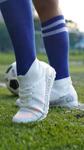 Adult leather football shoes adult artificial grass training sports shoes childrens primary school students long nails competition shoes