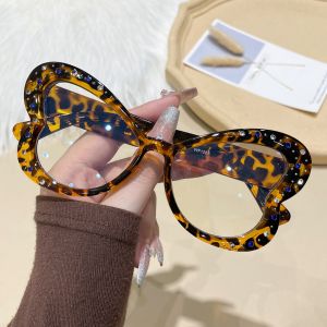 1pc European and American retro style womens fashionable anti blue light lightweight glasses frame for watching mobile phones