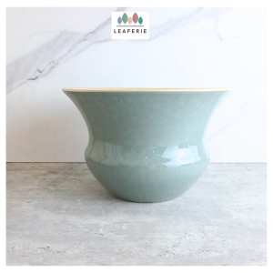 The Leaferie Soren plant pots. flowerpot . flowerpots . flower pot . planter . planters . Ceramic . Plants