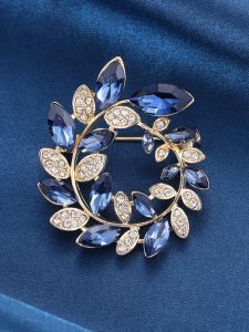 เข็มกลัดคริสตัลระดับไฮเอนด์สำหรับผู้หญิง เครื่องประดับแฟชั่นแบบเรียบง่ายและหรูหรา เข็มกลัดแบบสร้างสรรค์และเป็นเอกลักษณ์
