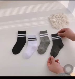 Tất Vớ Cổ Cao Kẻ Sọc Phong Cách Thể Thao Cho Bé Trai Bé Gái Tất Ngắn Cho Bé Từ 1-8 Tuổi VG22