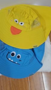 MŨ VÀNH RỘNG CHE GÁY CHỐNG NẮNG CÓ CÒI CHO BÉ ĐI CHƠI VÀ DU LỊCH