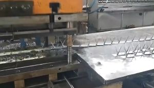 Stainless Steel Roof Spikes & Metal Anti-Climb Wall Fixtures: A Comprehensive Guide