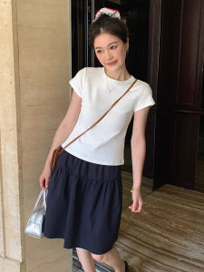 กระโปรงสั้นเอวสูงทรงเอเอวยางยืดสีน้ำเงินเข้มสำหรับผู้หญิง กระโปรงทรงร่มทรงหลวมสบายๆ สำหรับฤดูร้อน กระโปรงทรงเอเอวสูง